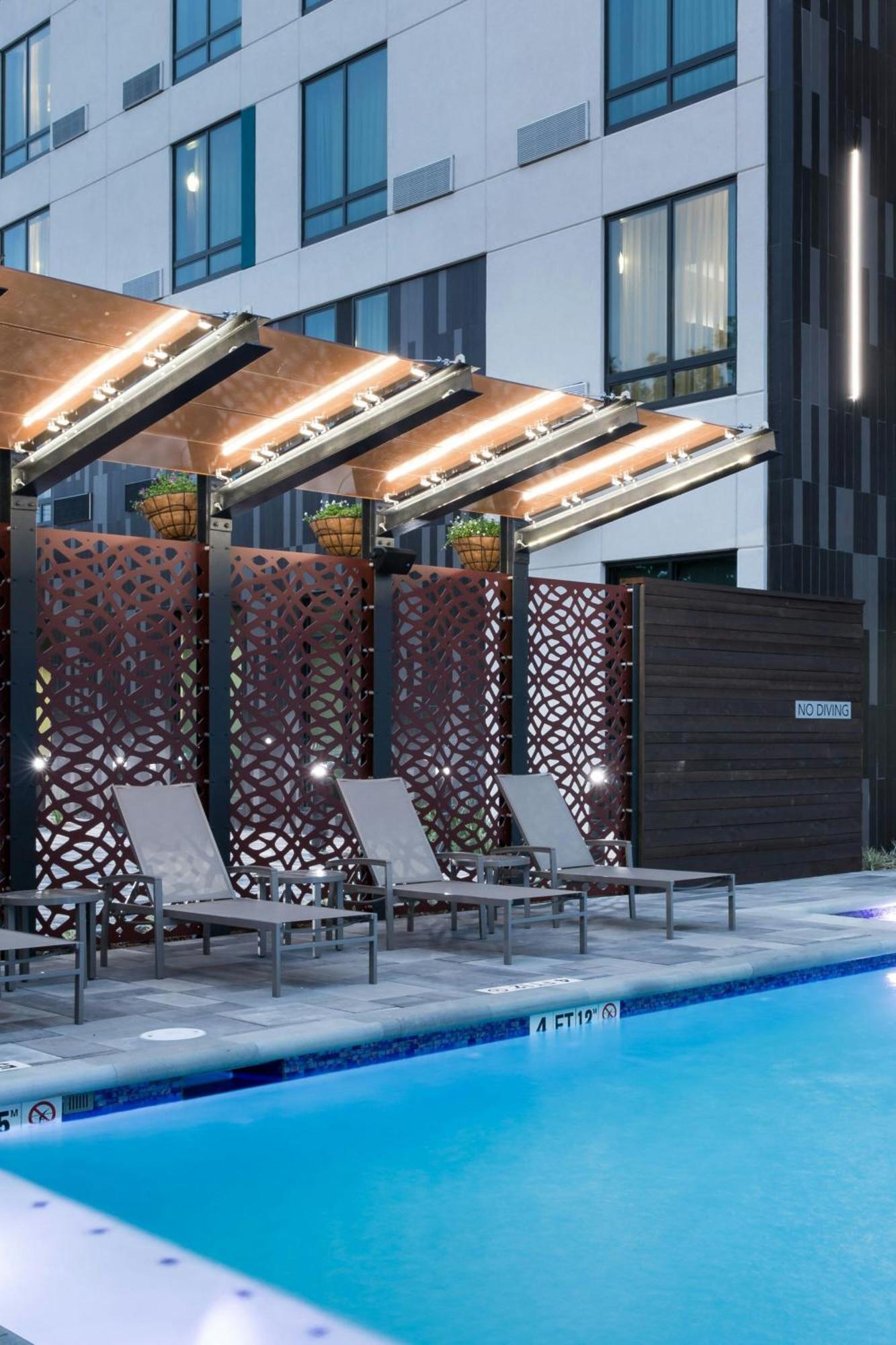 מלון Courtyard By Marriott Houston Heights/I-10 מראה חיצוני תמונה