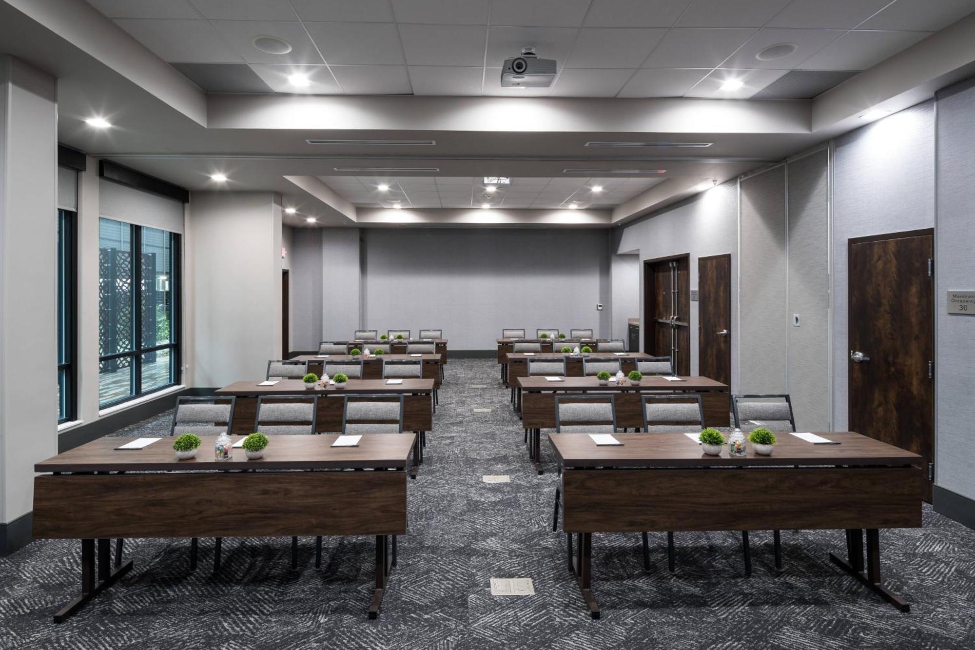מלון Courtyard By Marriott Houston Heights/I-10 מראה חיצוני תמונה
