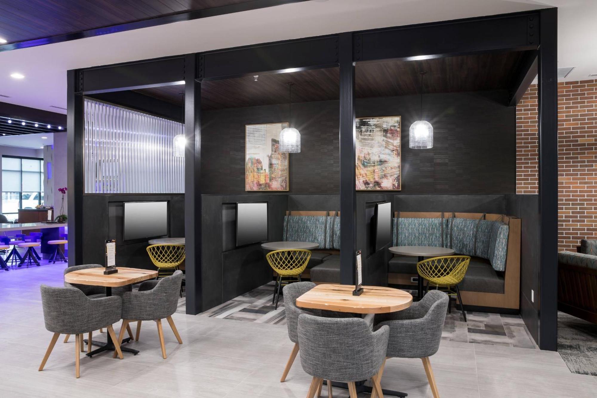 מלון Courtyard By Marriott Houston Heights/I-10 מראה חיצוני תמונה