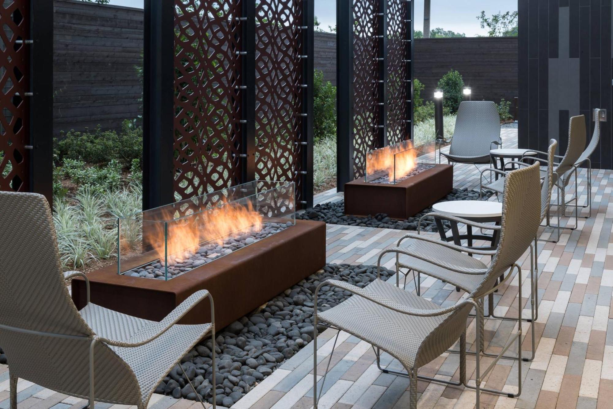 מלון Courtyard By Marriott Houston Heights/I-10 מראה חיצוני תמונה