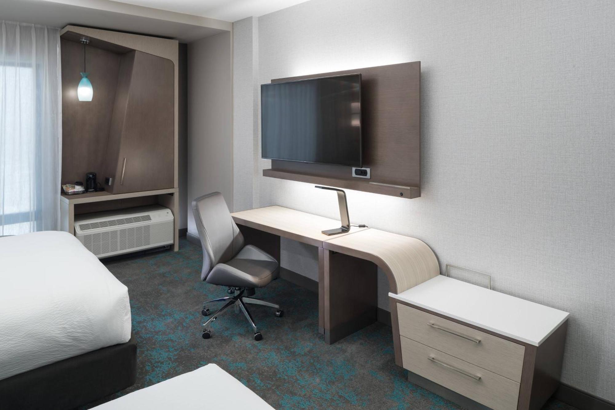 מלון Courtyard By Marriott Houston Heights/I-10 מראה חיצוני תמונה